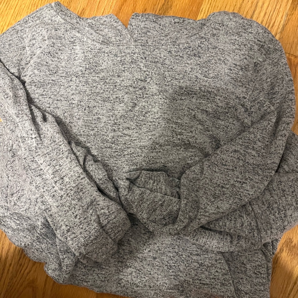 Cuddl Duds Soft Gray Knit Top